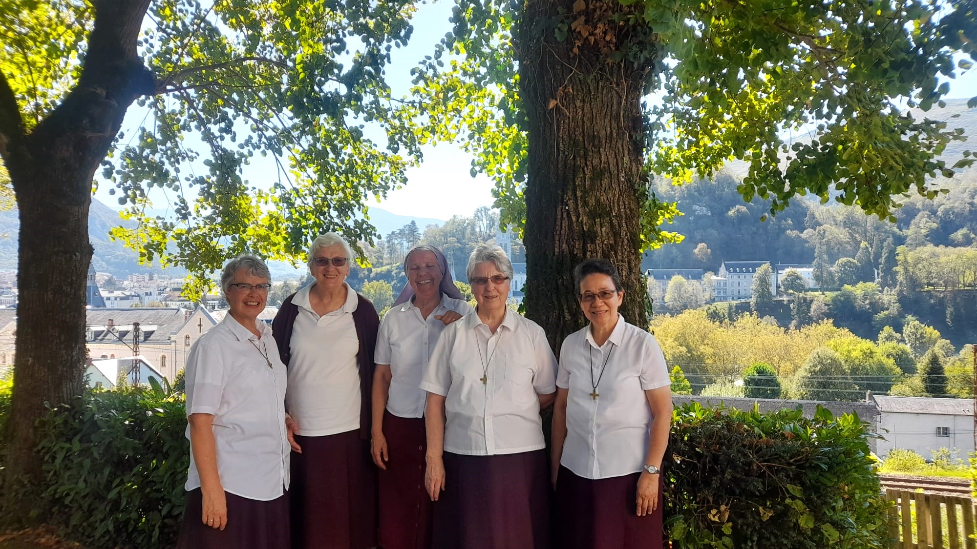 Des personnes participant à la vie de l’Église