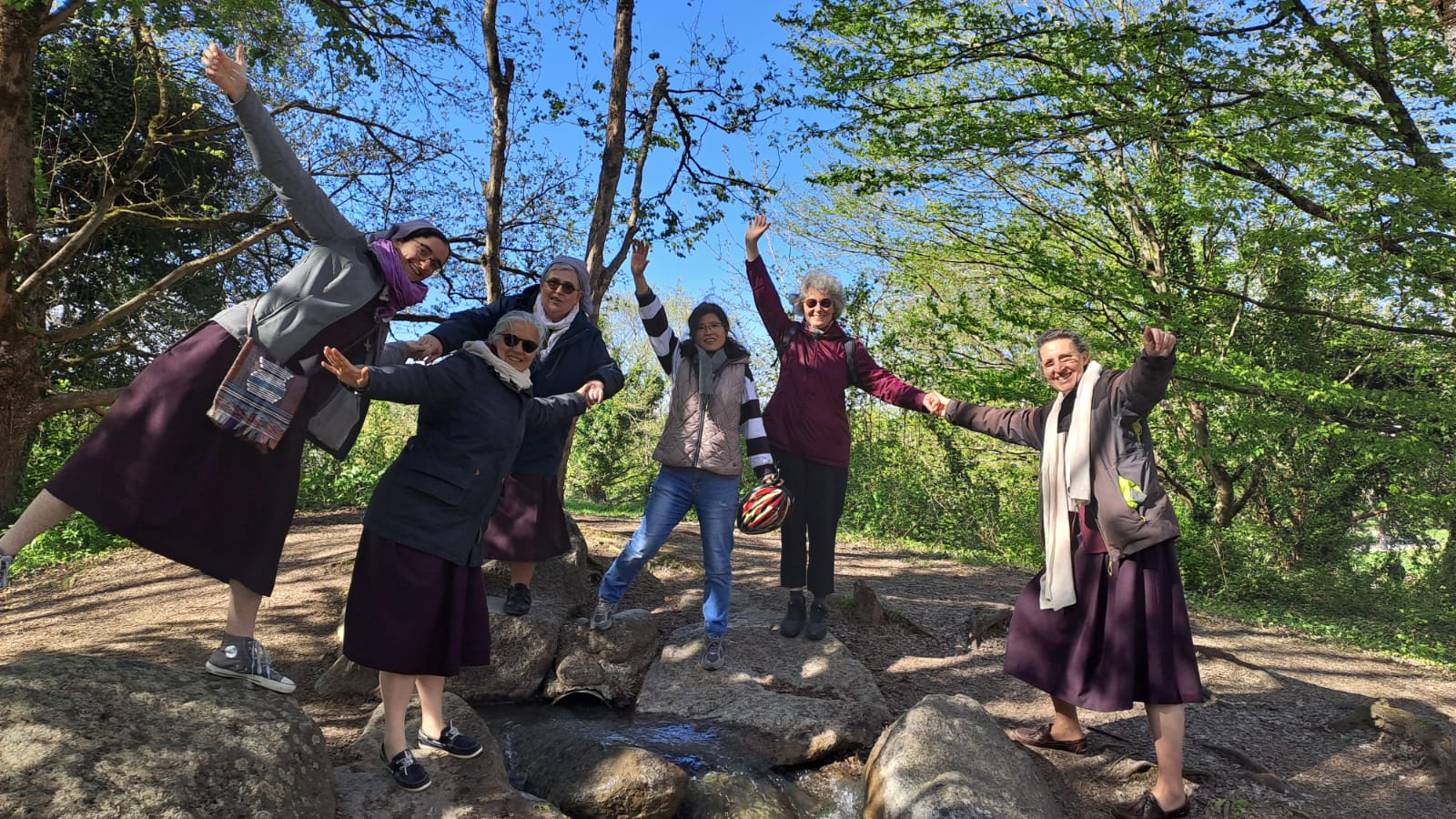 Religieuses de l’Assomption lors d’une sortie dans la nature